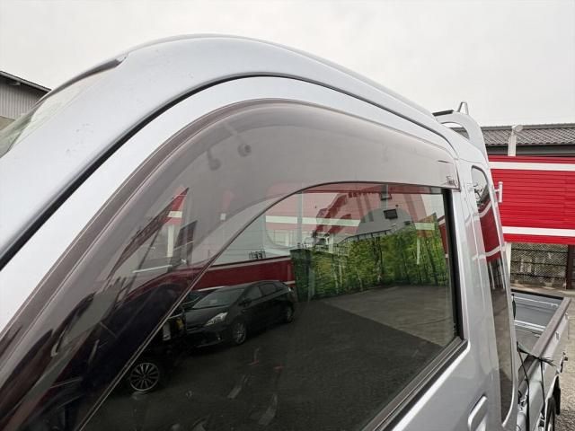 DAIHATSU HIJET TRUCK 4WD 2022 Image 31