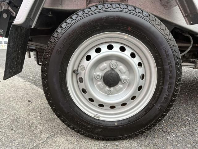 DAIHATSU HIJET TRUCK 4WD 2022 Image 31