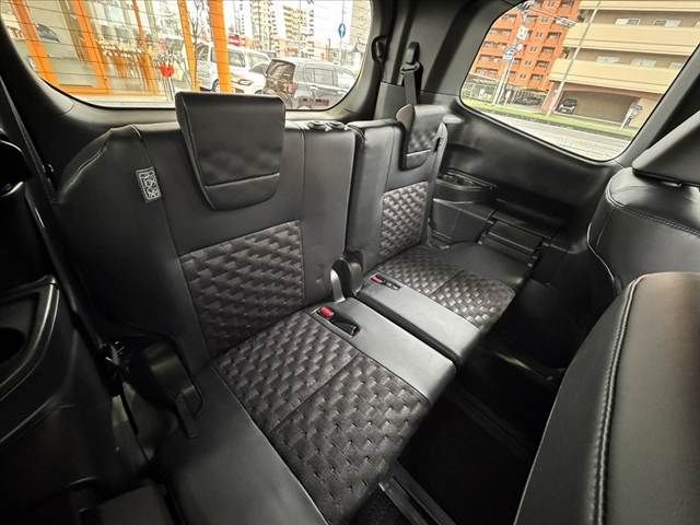 TOYOTA VOXY HYBRID 2022 Image 31