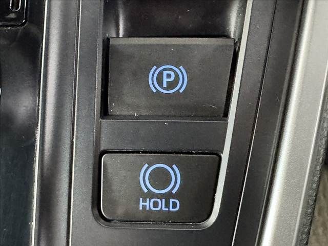 TOYOTA VOXY HYBRID 2022 Image 31