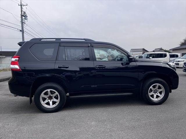 TOYOTA LANDCRUISER PRADO 2016 Image 31