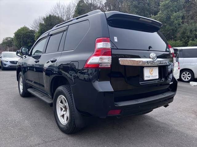 TOYOTA LANDCRUISER PRADO 2016 Image 31