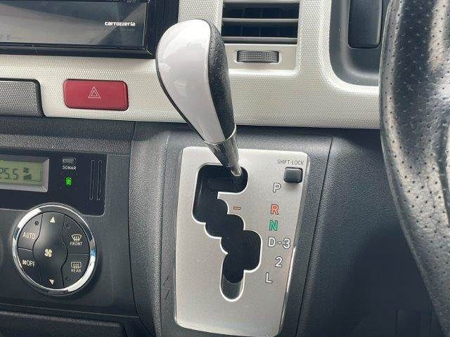 TOYOTA REGIUSACE VAN 2WD 2013 Image 31