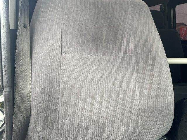 TOYOTA REGIUSACE VAN 2WD 2013 Image 31