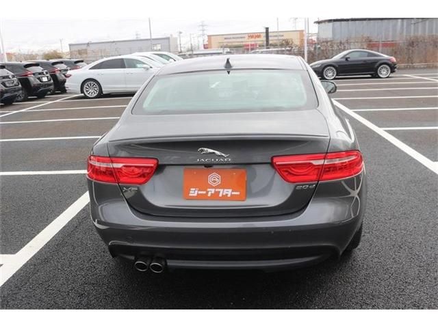 JAGUAR XESERIES 2017 Image 31