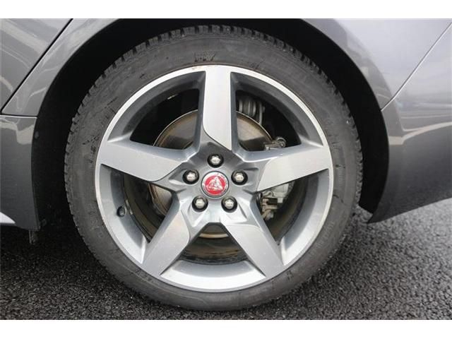 JAGUAR XESERIES 2017 Image 31