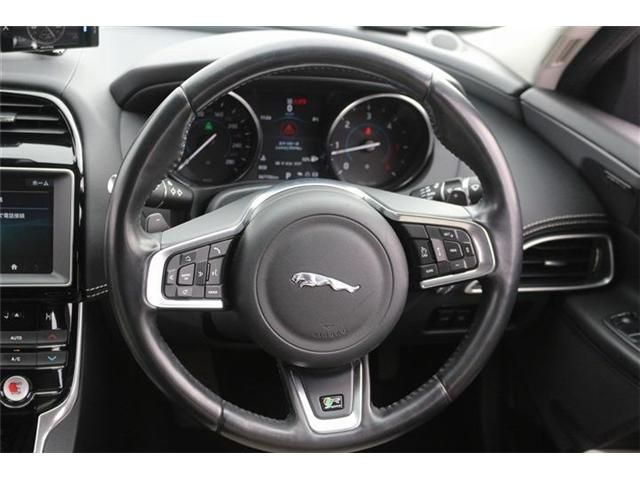 JAGUAR XESERIES 2017 Image 31