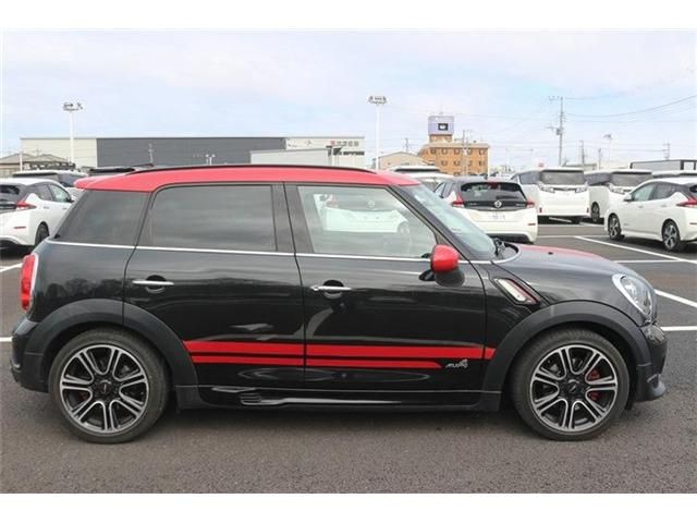 BMW MINI CROSSOVER 2015 Image 31