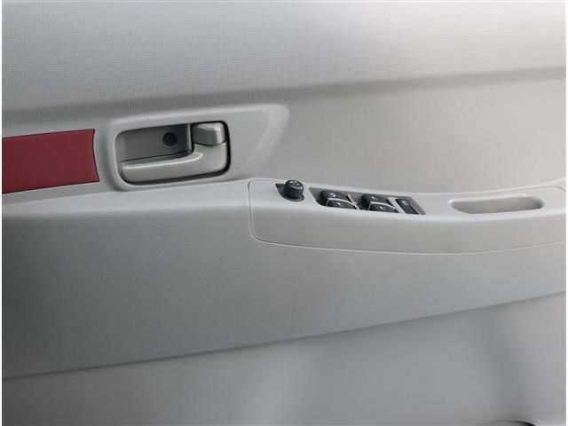 TOYOTA PIXIS SPACE 2013 Image 31