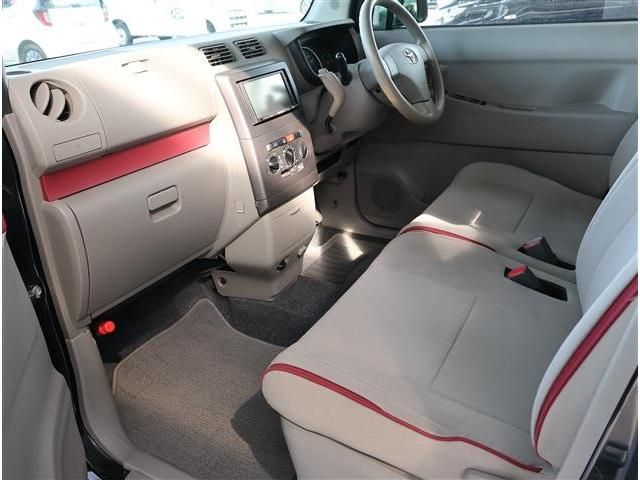 TOYOTA PIXIS SPACE 2013 Image 31