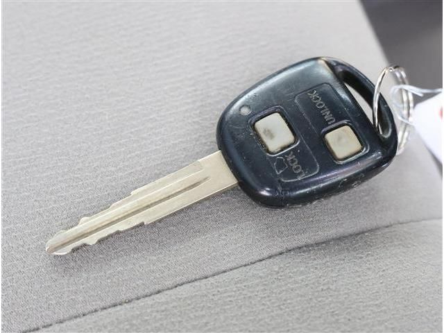 TOYOTA PIXIS SPACE 2013 Image 31