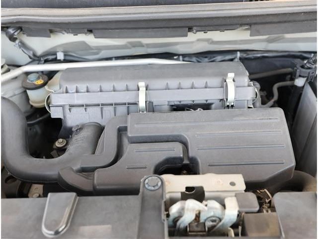 TOYOTA PIXIS SPACE 2013 Image 31