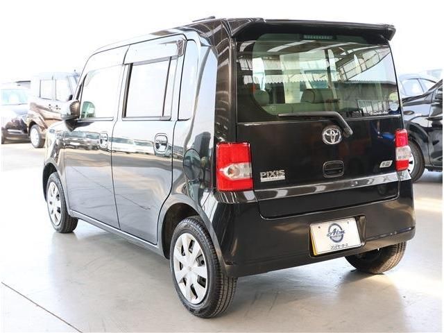 TOYOTA PIXIS SPACE 2013 Image 31