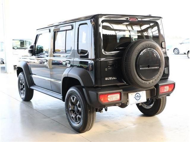 SUZUKI JIMNY NOMADE 2025 Image 31