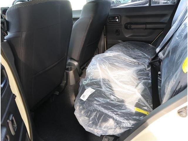 SUZUKI JIMNY NOMADE 2025 Image 31