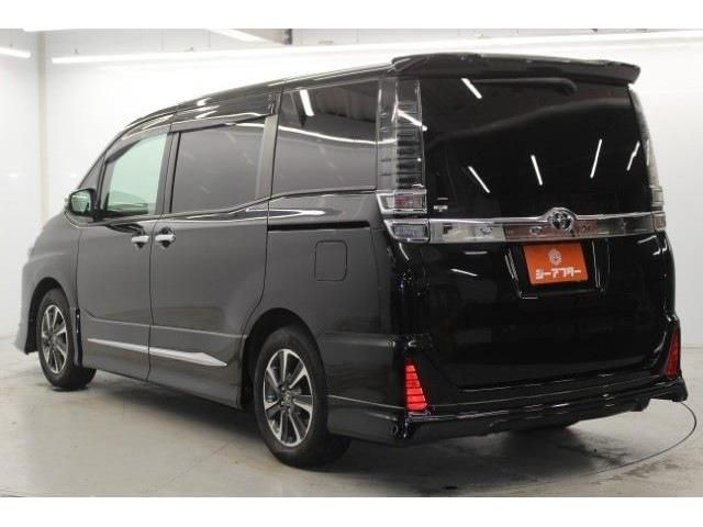 TOYOTA VOXY 2018 Image 31