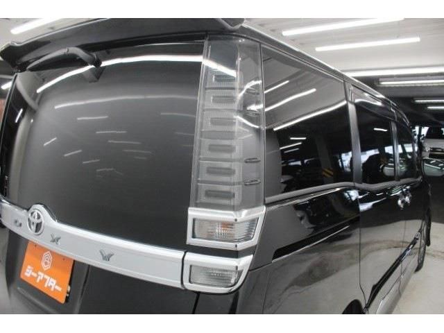 TOYOTA VOXY 2018 Image 31