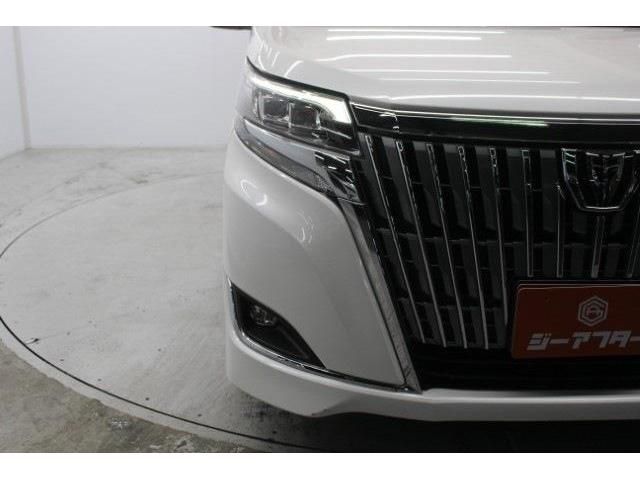 TOYOTA ESQUIRE 2018 Image 31