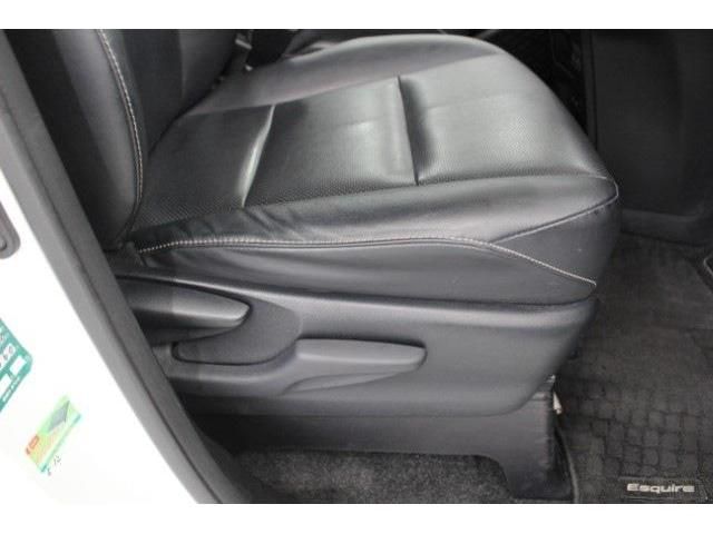 TOYOTA ESQUIRE 2018 Image 31