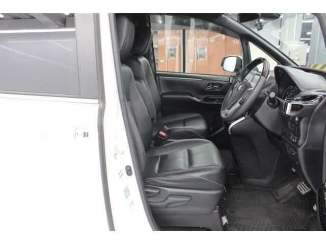 TOYOTA ESQUIRE 2018 Image 31