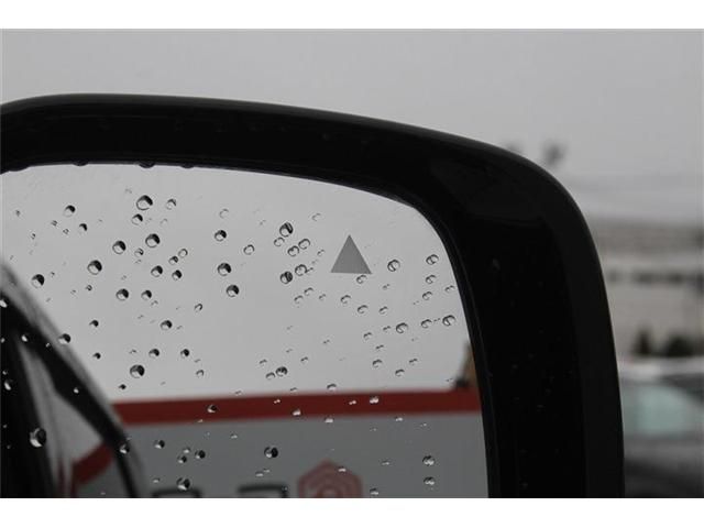 NISSAN ELGRAND  4WD 2021 Image 31