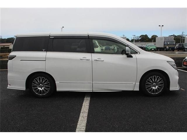 NISSAN ELGRAND  4WD 2021 Image 31