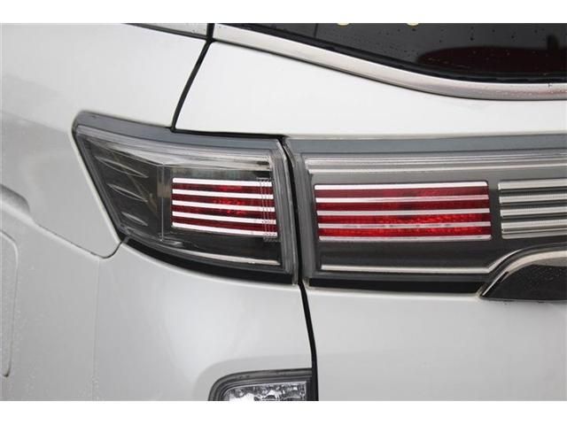NISSAN ELGRAND  4WD 2021 Image 31