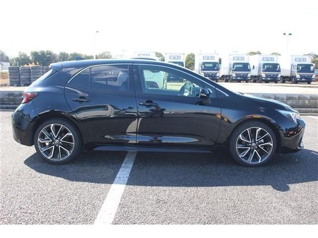 TOYOTA COROLLA SPORT HYBRID 2025 Image 31