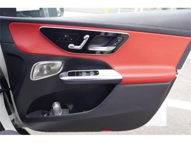 MERCEDES BENZ GLC CL 2023 Image 31