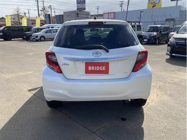 TOYOTA VITZ  4WD 2014 Image 31
