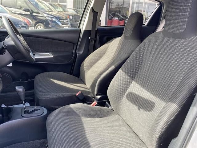 TOYOTA VITZ  4WD 2014 Image 31