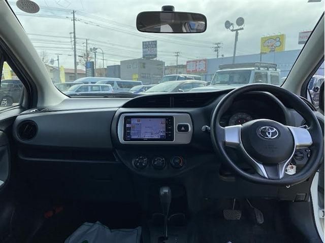 TOYOTA VITZ  4WD 2014 Image 31