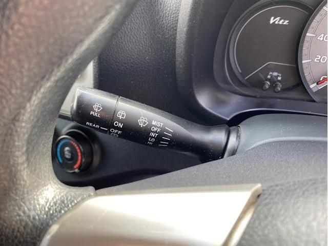 TOYOTA VITZ  4WD 2014 Image 31