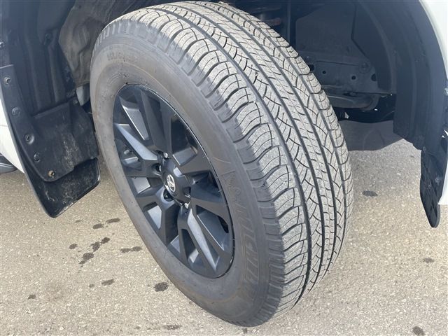 TOYOTA LANDCRUISER PRADO 2023 Image 31