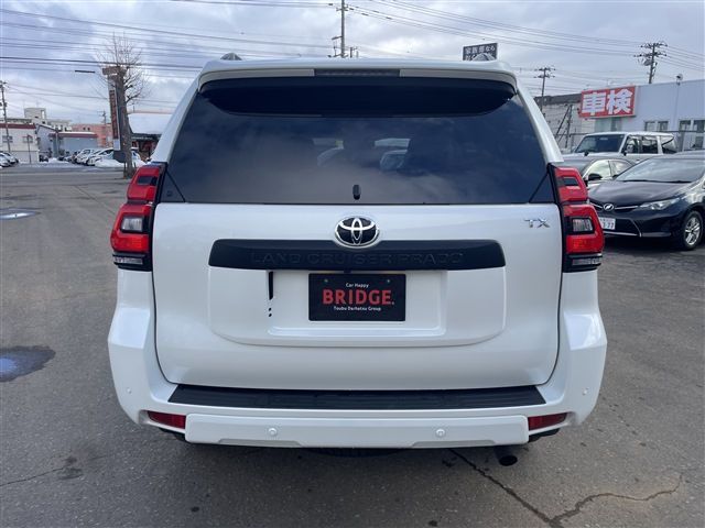 TOYOTA LANDCRUISER PRADO 2023 Image 31