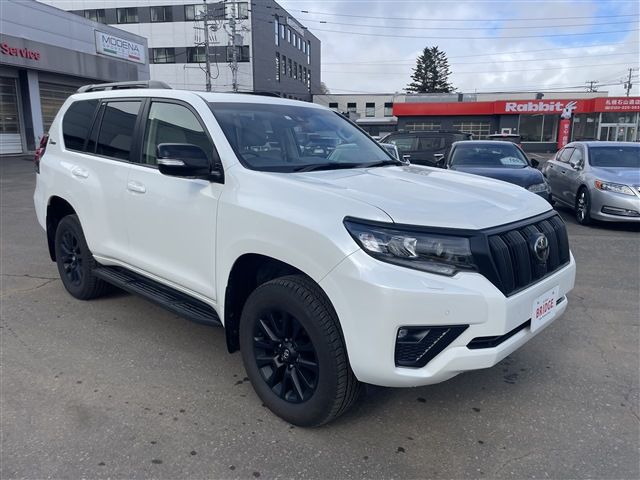 TOYOTA LANDCRUISER PRADO 2023 Image 31