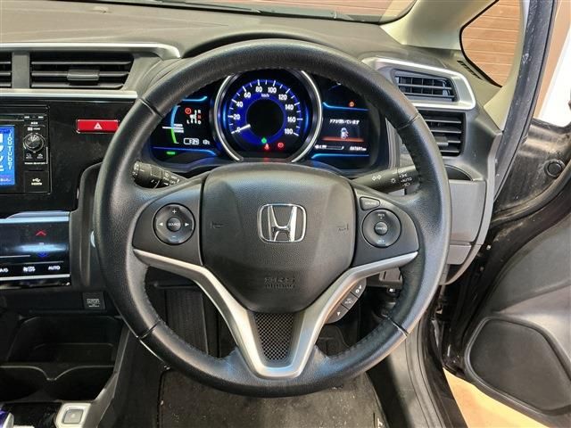 HONDA FIT HYBRID 2015 Image 31