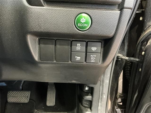 HONDA FIT HYBRID 2015 Image 31