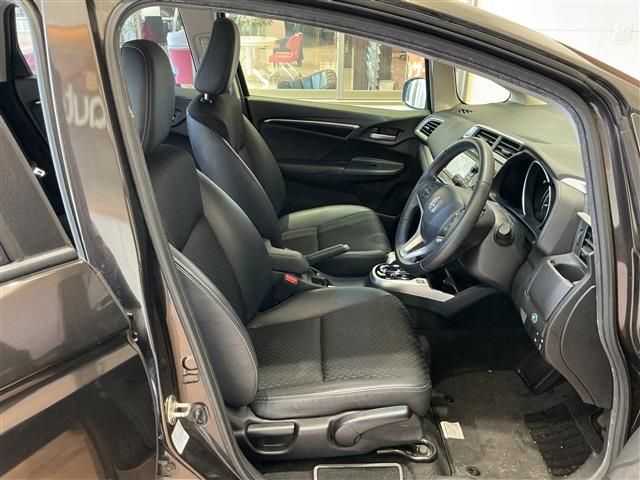 HONDA FIT HYBRID 2015 Image 31