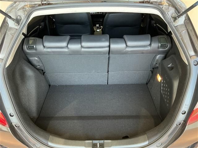 HONDA FIT HYBRID 2015 Image 31