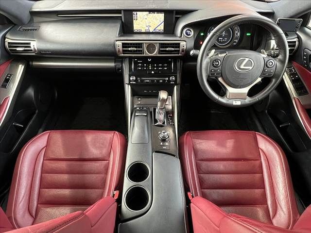 TOYOTA LEXUS IS300H 2013 Image 31