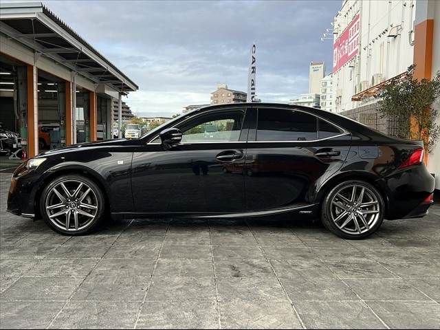 TOYOTA LEXUS IS300H 2013 Image 31