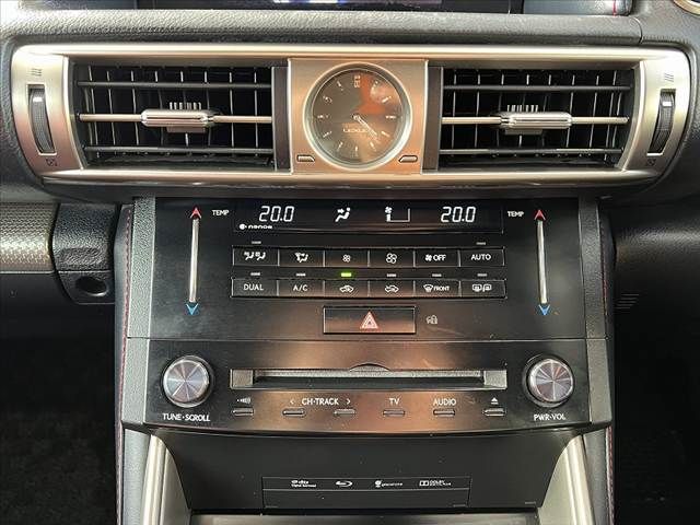 TOYOTA LEXUS IS300H 2013 Image 31