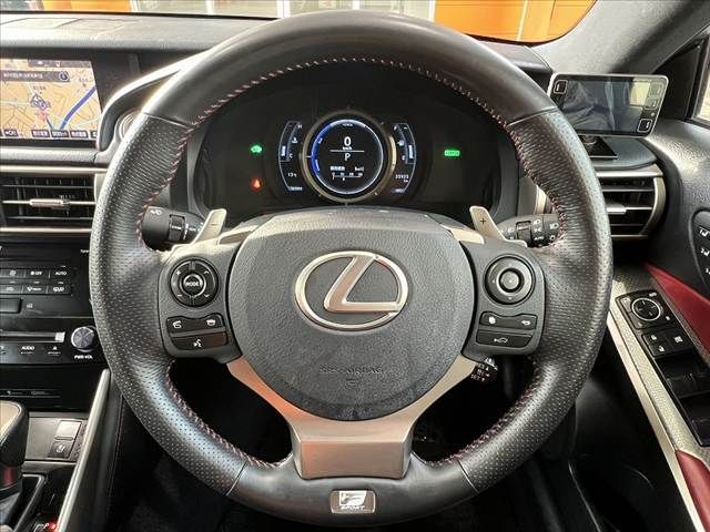 TOYOTA LEXUS IS300H 2013 Image 31