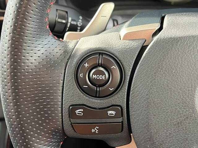 TOYOTA LEXUS IS300H 2013 Image 31