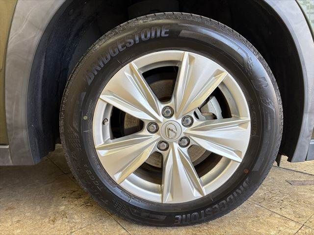 TOYOTA LEXUS UX250H 2019 Image 31