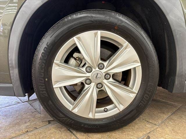 TOYOTA LEXUS UX250H 2019 Image 31