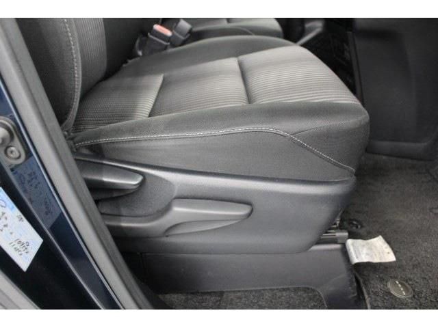 TOYOTA NOAH HYBRID 2017 Image 31