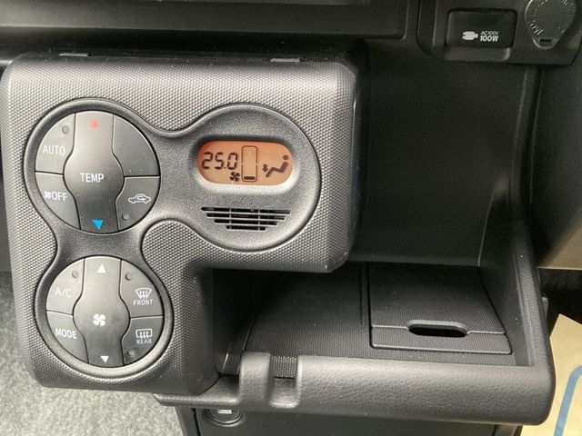 TOYOTA PROBOX VAN HYBRID 2026 Image 31