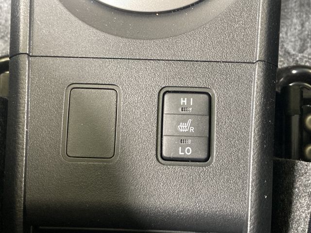 TOYOTA PROBOX VAN HYBRID 2026 Image 31